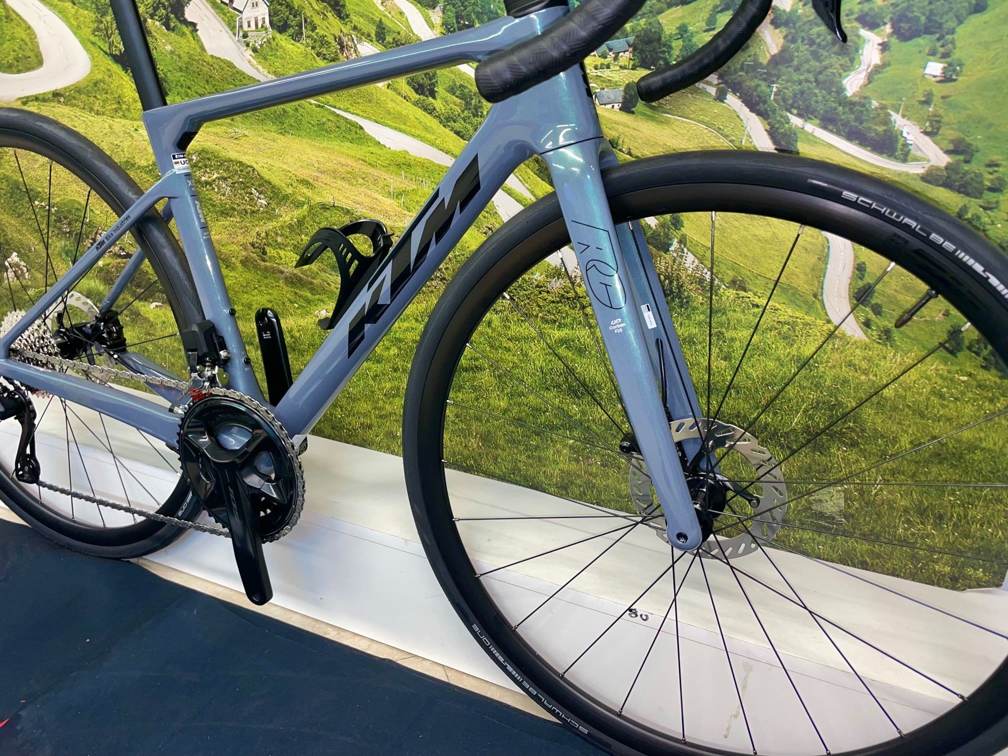 Bicicletta KTM REVELATOR ALTO ELITE 2026 Shimano 105 Di2 12V