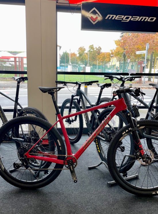 megamo factory 15 magma red-Rosolafreebikes megamo factory 15 magma red-Rosolafreebikes