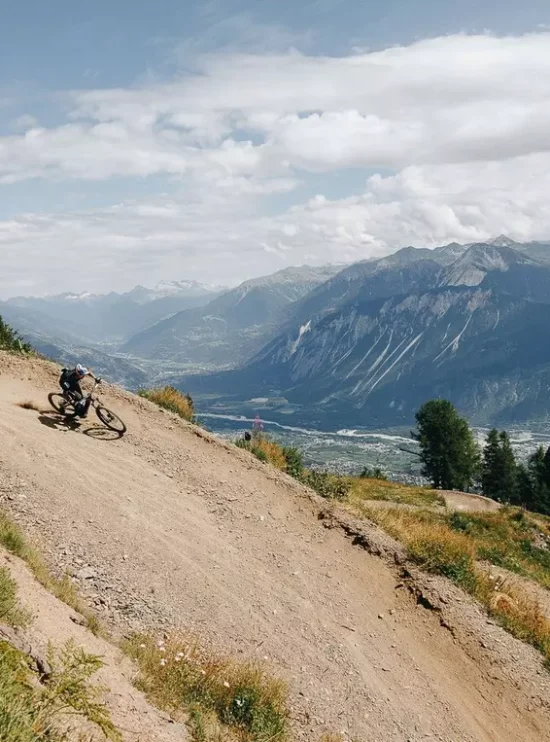 TURBO LEVO-SW-CARBON-G4-REDPRL-BLK-9-ROSOLAFREEBIKES TURBO LEVO-SW-CARBON-G4-REDPRL-BLK-9-ROSOLAFREEBIKES