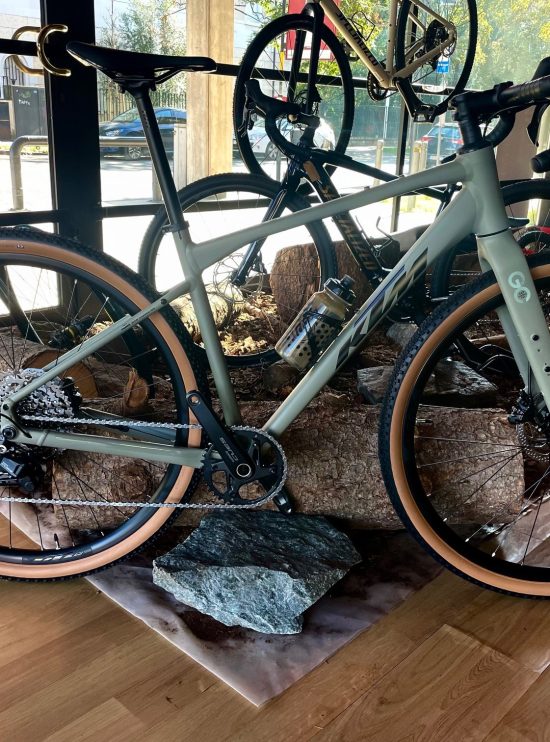 KTM gravelator_25__cargo-green-matt__black- glossy_ Rosolafreebikes KTM gravelator_25__cargo-green-matt__black- glossy_ Rosolafreebikes