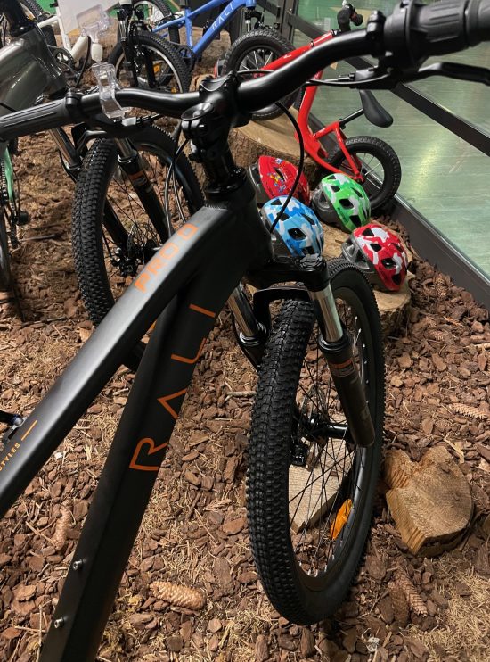 Mtb - Junior - Rali PRO 0 Disc (24″)nera -Rosolafreebikes Mtb - Junior - Rali PRO 0 Disc (24″)nera -Rosolafreebikes